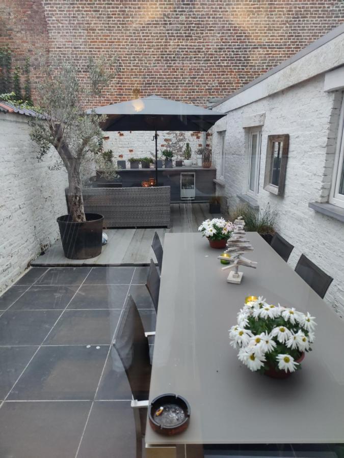 B&B Leopold & Appartementen ซินท์-ทราวเดิน ภายนอก รูปภาพ