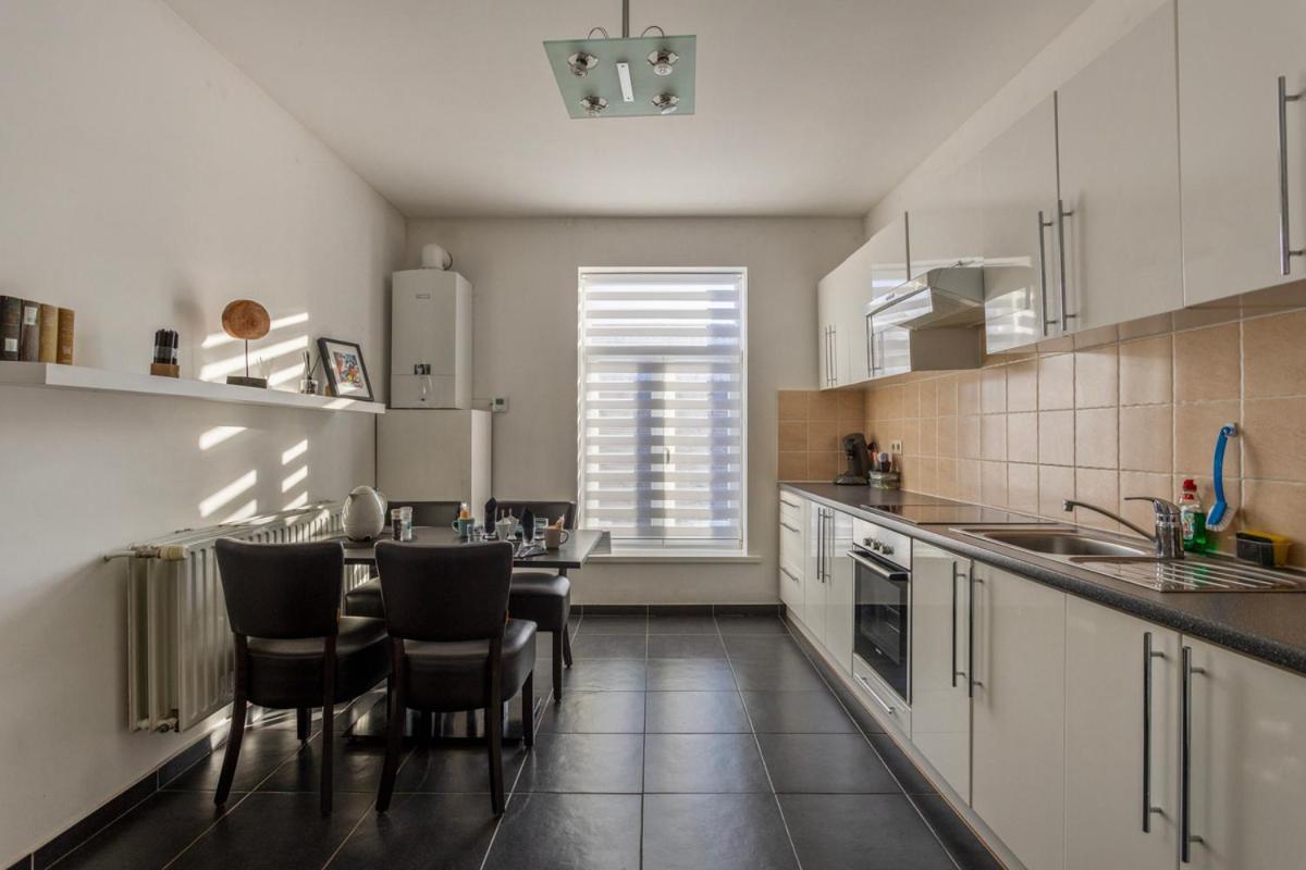 B&B Leopold & Appartementen ซินท์-ทราวเดิน ภายนอก รูปภาพ