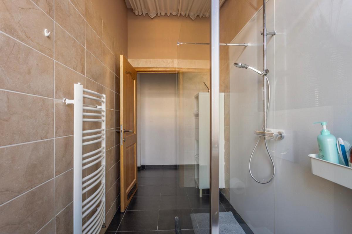 B&B Leopold & Appartementen ซินท์-ทราวเดิน ภายนอก รูปภาพ
